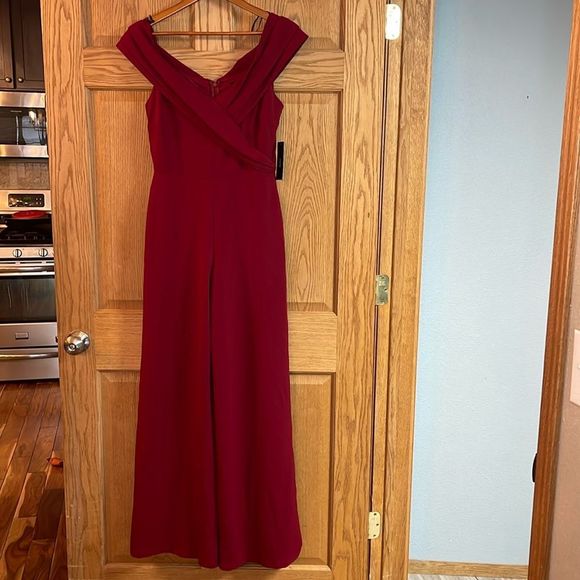 LULU'S Stand Tall Off Shoulder Jumpsuit *NEW* - Picture 3 of 11